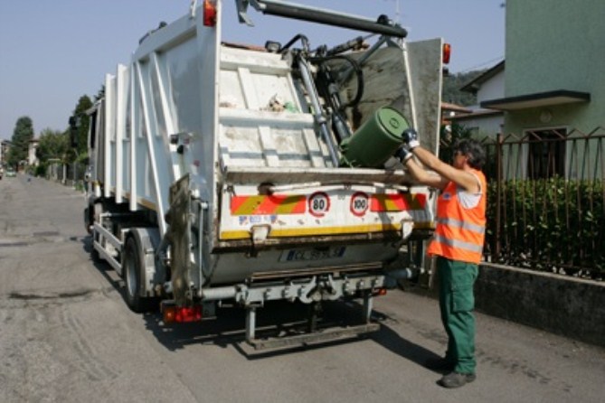 lavoro-Operatori-ecologici-2